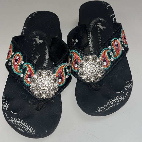 Montana West ladies flip flops with embellishments and embroidery size 8 black - Picture 2 of 14